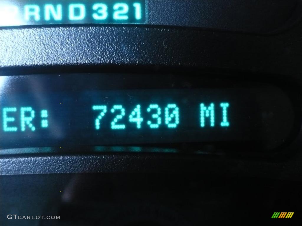 2005 Tahoe LS 4x4 - Black / Gray/Dark Charcoal photo #38
