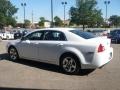 Summit White - Malibu LT Sedan Photo No. 4