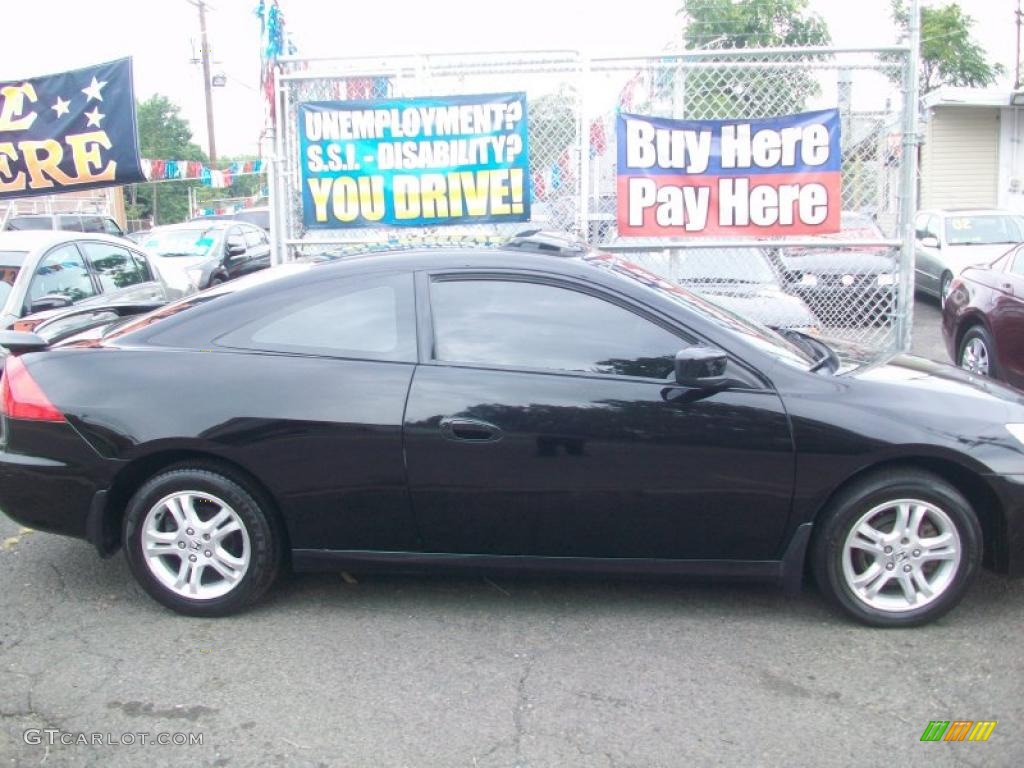 2006 Accord EX Coupe - Nighthawk Black Pearl / Gray photo #22