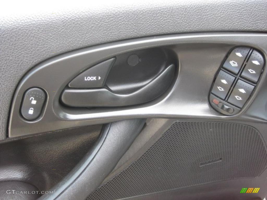 2007 Focus ZX5 SES Hatchback - Liquid Grey Metallic / Charcoal photo #21