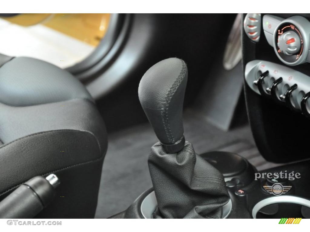 2009 Cooper John Cooper Works Hardtop - Mellow Yellow / Black/Grey photo #15