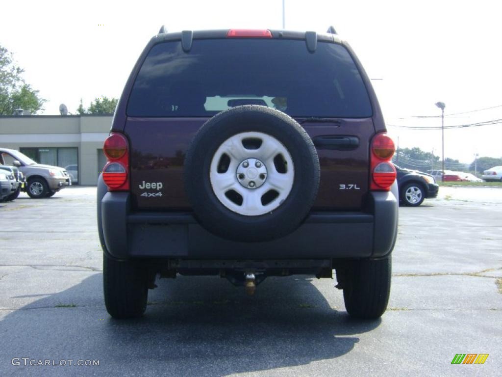 2004 Liberty Sport 4x4 - Deep Molten Red Pearl / Dark Slate Gray photo #6