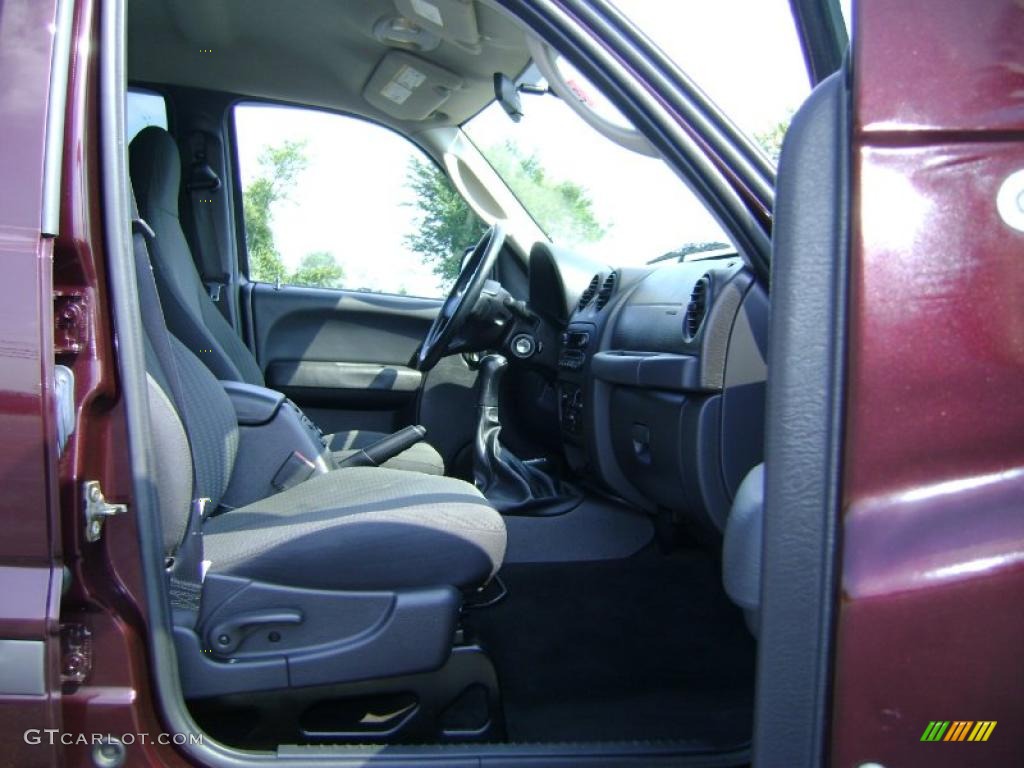 2004 Liberty Sport 4x4 - Deep Molten Red Pearl / Dark Slate Gray photo #11