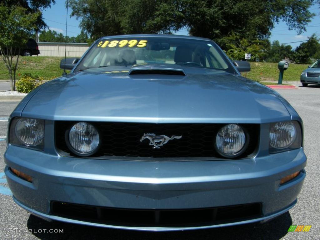 2007 Mustang GT Premium Coupe - Windveil Blue Metallic / Medium Parchment photo #8