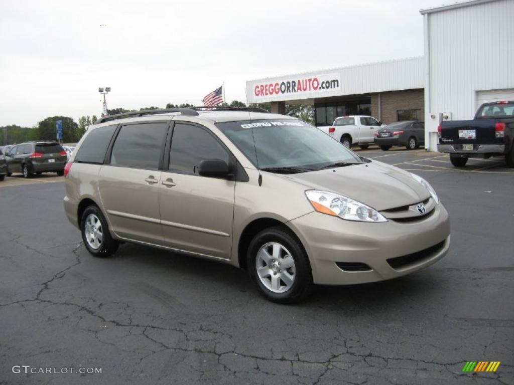 2006 Sienna LE - Desert Sand Mica / Stone Gray photo #1