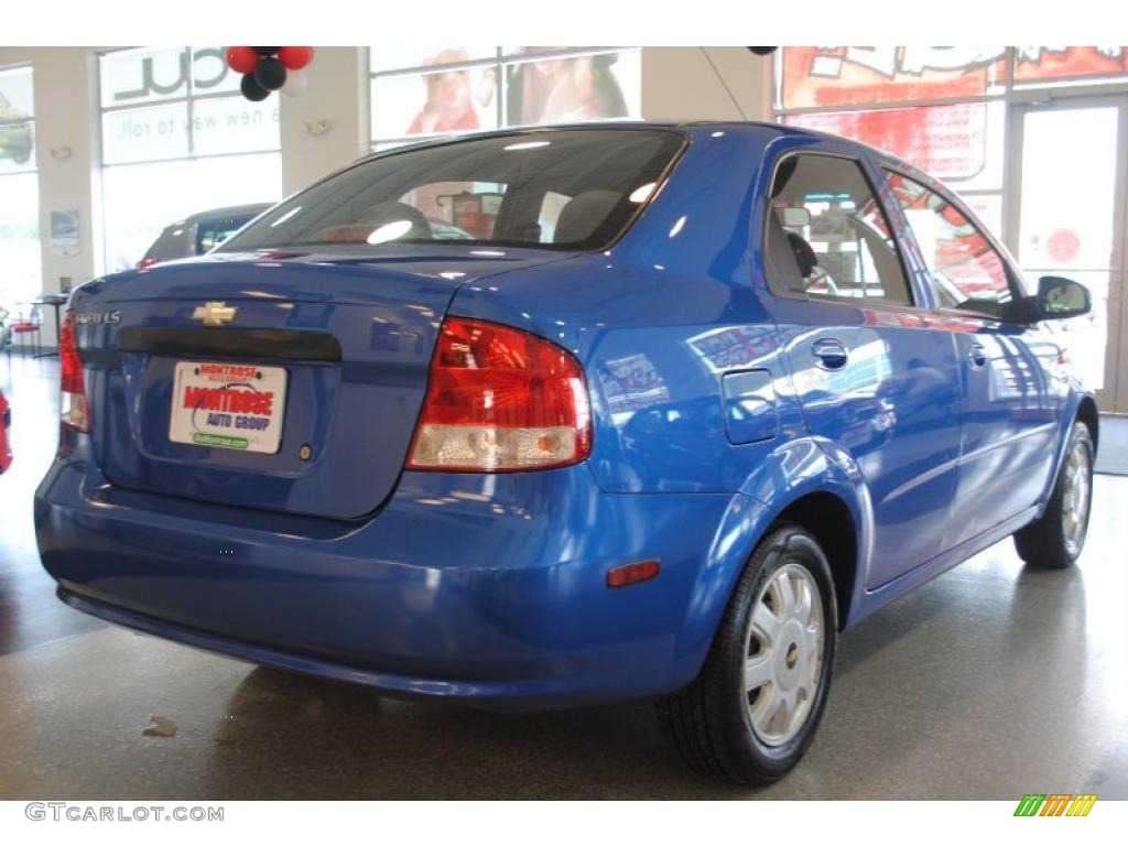 2004 Aveo LS Sedan - Bright Blue Metallic / Gray photo #7
