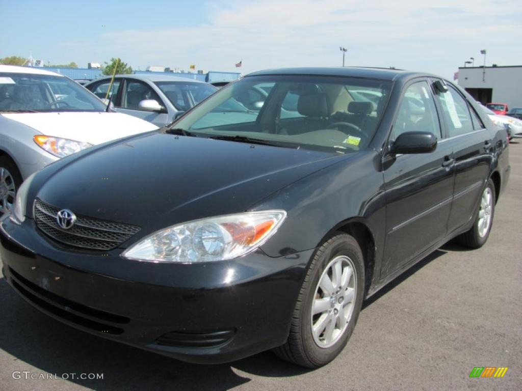 Black Toyota Camry