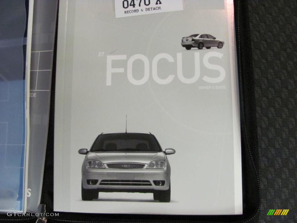 2007 Focus ZX5 SES Hatchback - Dark Toreador Red Metallic / Charcoal photo #11