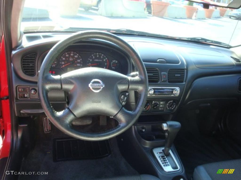 2004 Sentra SE-R - Aztec Red / Charcoal photo #12