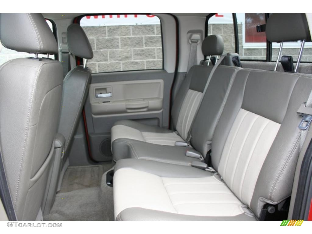 2008 Dakota Laramie Crew Cab 4x4 - Sunburst Orange Pearl / Dark Slate Gray/Medium Slate Gray photo #13