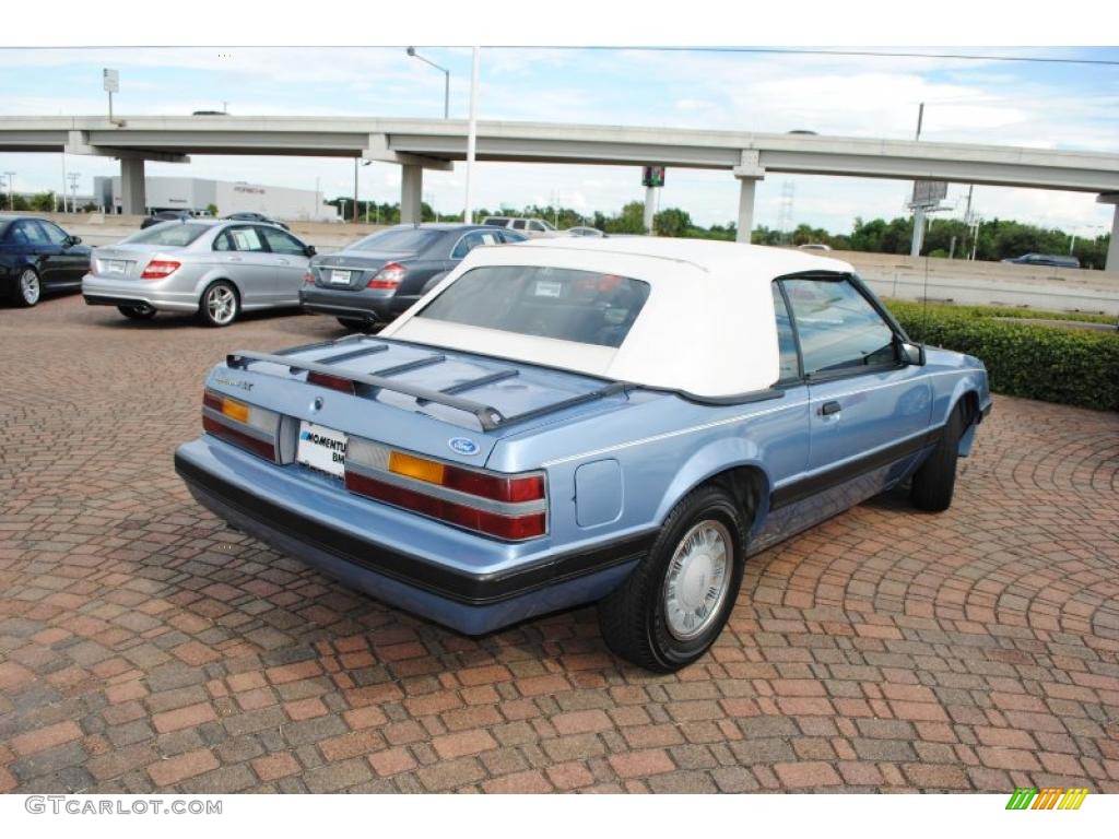 1986 Mustang LX Convertible - Light Regatta Blue Metallic / Blue photo #5