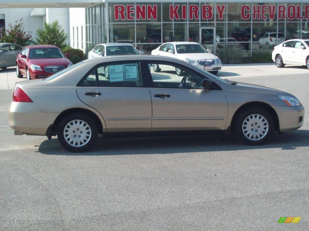 2006 Accord Value Package Sedan - Desert Mist Metallic / Ivory photo #3