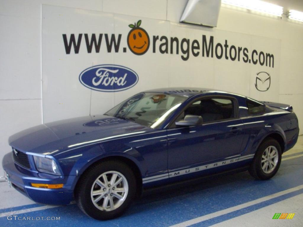 2007 Mustang V6 Deluxe Coupe - Vista Blue Metallic / Dark Charcoal photo #2