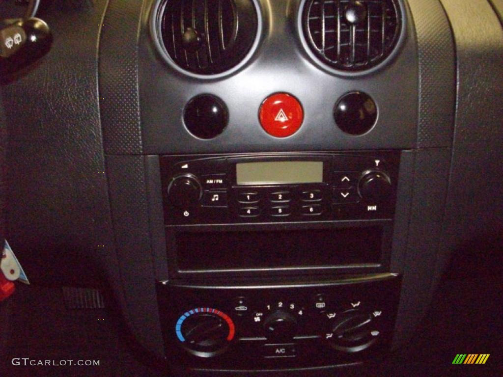 2007 Aveo 5 LS Hatchback - Sport Red / Charcoal Black photo #6