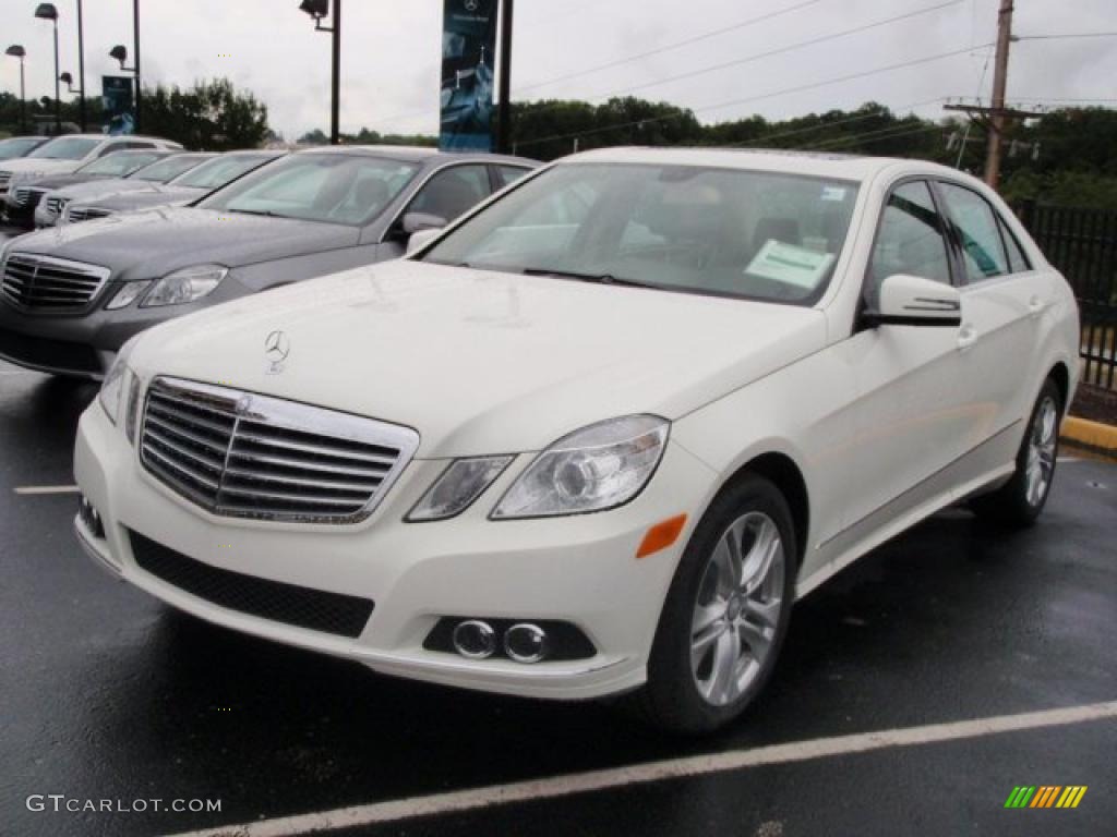 2011 E 350 4Matic Sedan - Arctic White / Almond/Mocha photo #1