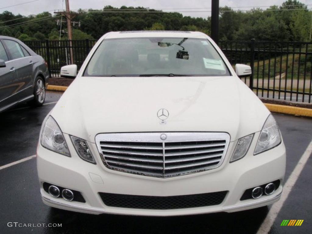 2011 E 350 4Matic Sedan - Arctic White / Almond/Mocha photo #2
