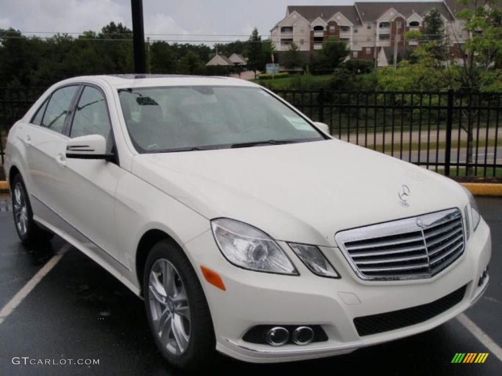 2011 E 350 4Matic Sedan - Arctic White / Almond/Mocha photo #3