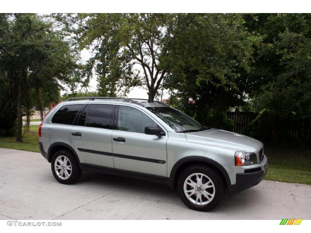 2004 XC90 T6 AWD - Silver Metallic / Taupe/Light Taupe photo #12