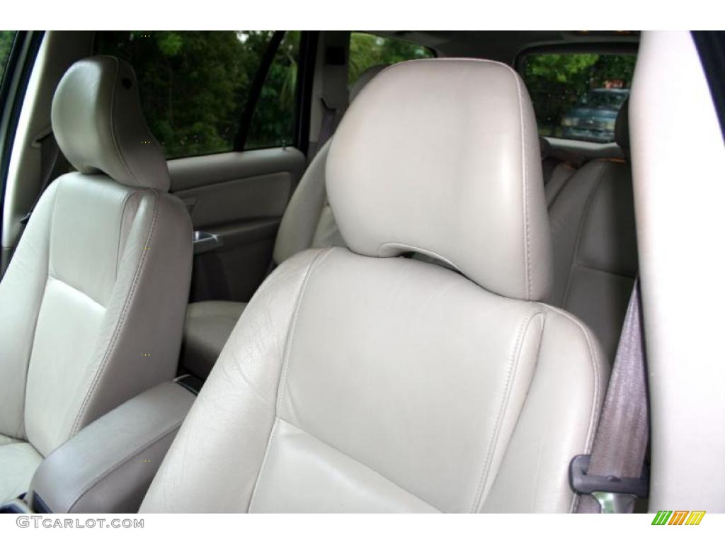 2004 XC90 T6 AWD - Silver Metallic / Taupe/Light Taupe photo #46