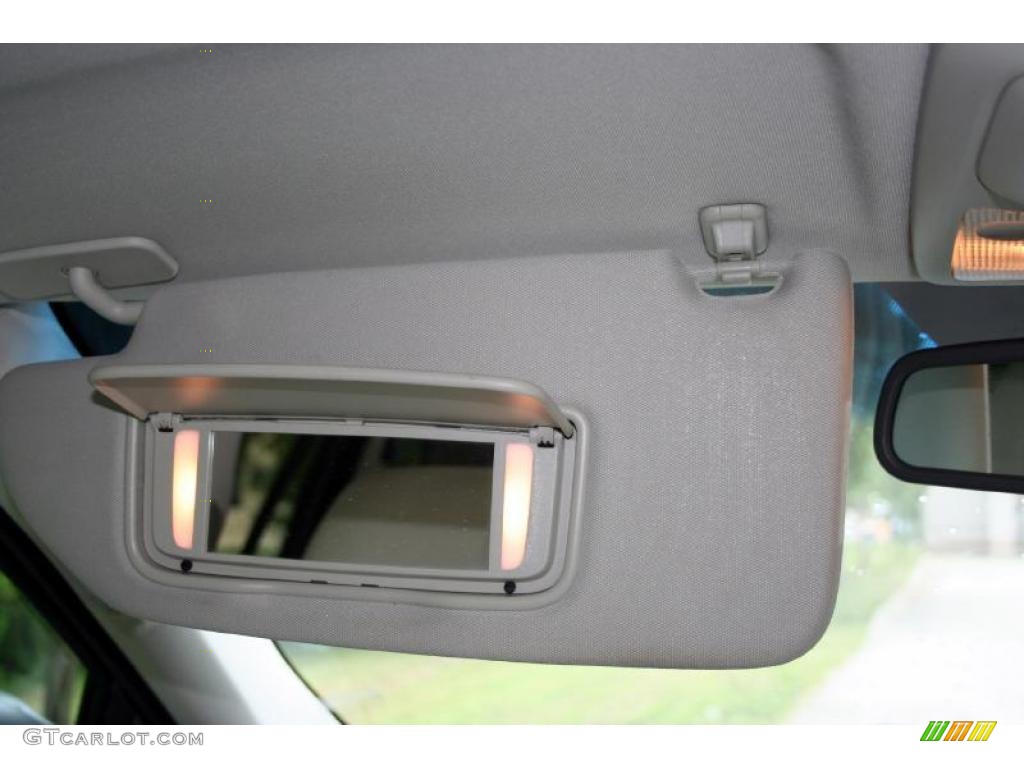 2004 XC90 T6 AWD - Silver Metallic / Taupe/Light Taupe photo #63