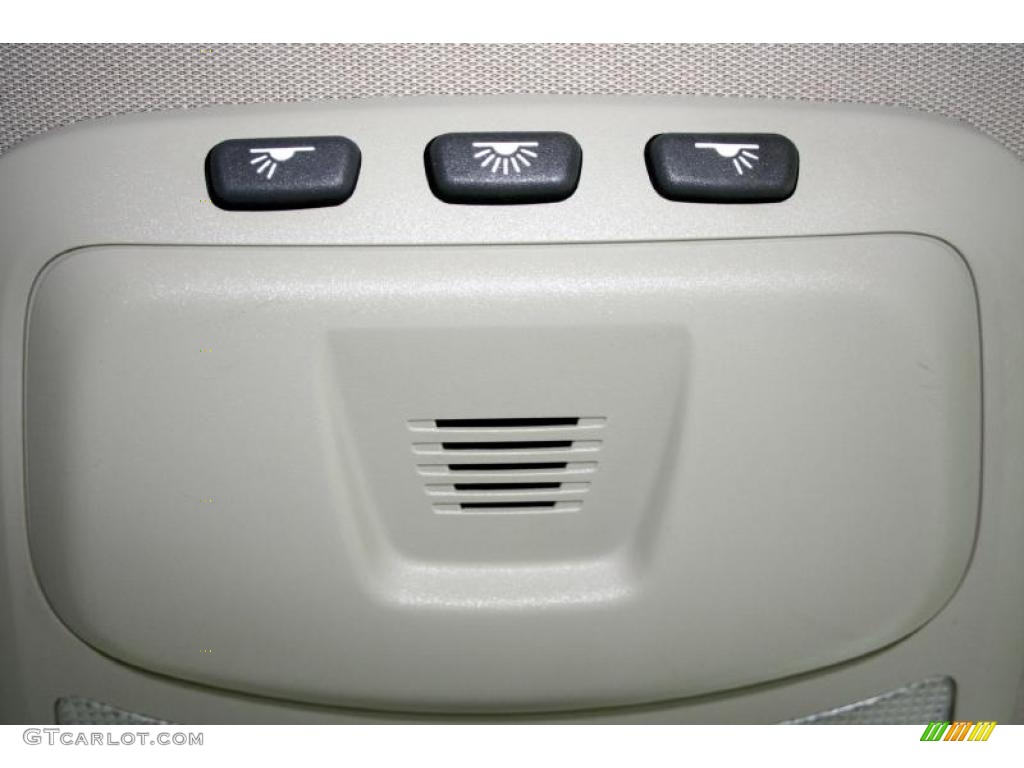 2004 XC90 T6 AWD - Silver Metallic / Taupe/Light Taupe photo #67