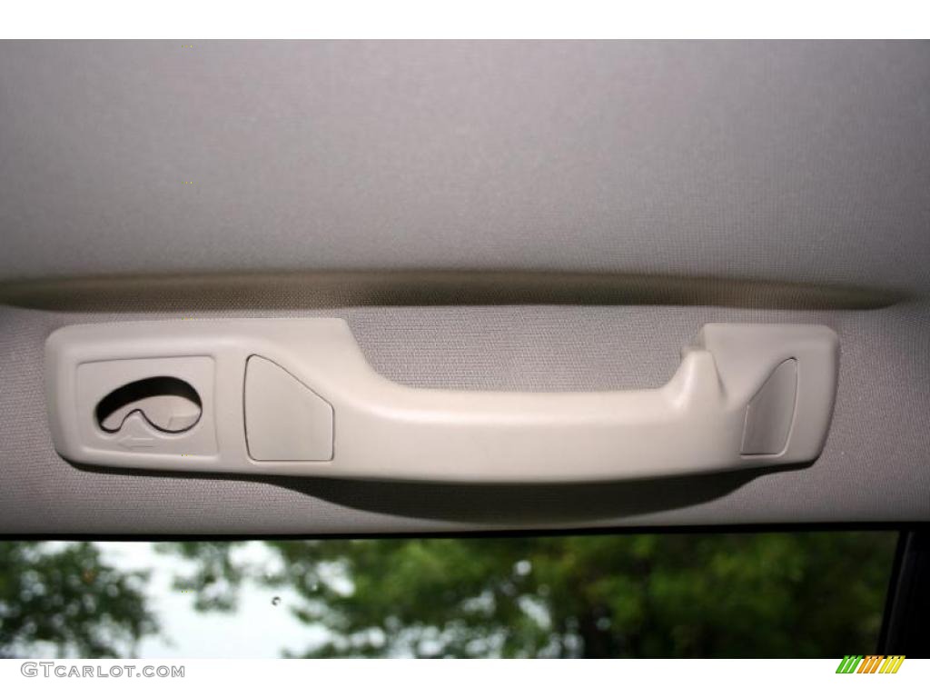 2004 XC90 T6 AWD - Silver Metallic / Taupe/Light Taupe photo #72