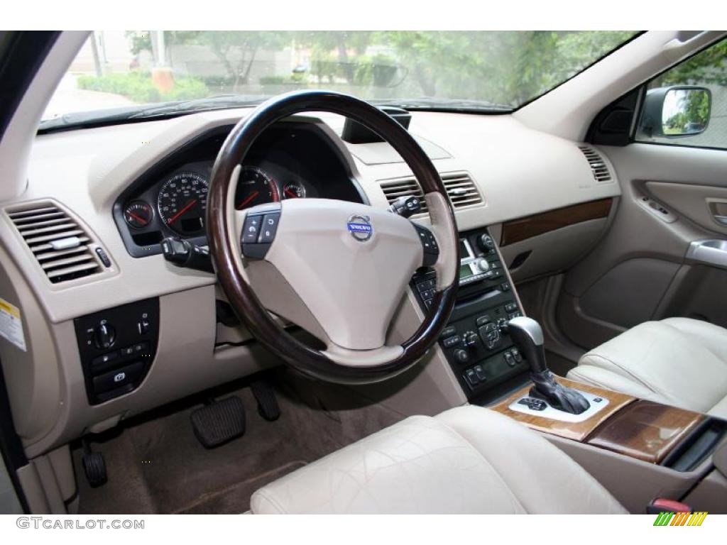 2004 XC90 T6 AWD - Silver Metallic / Taupe/Light Taupe photo #75