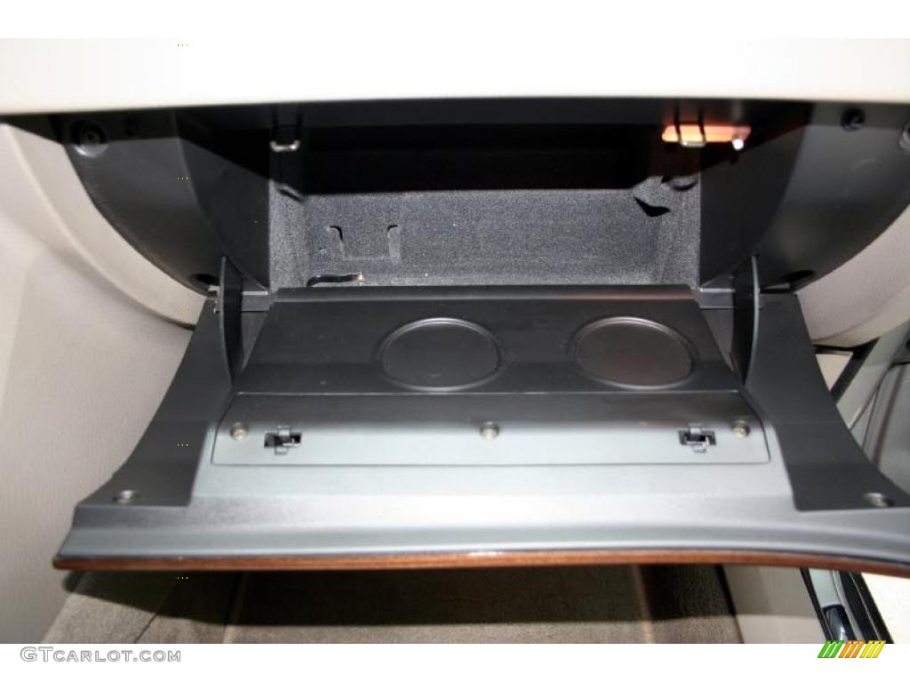 2004 XC90 T6 AWD - Silver Metallic / Taupe/Light Taupe photo #80