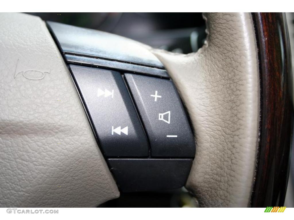 2004 XC90 T6 AWD - Silver Metallic / Taupe/Light Taupe photo #88