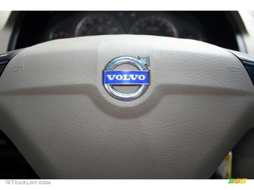 2004 XC90 T6 AWD - Silver Metallic / Taupe/Light Taupe photo #89