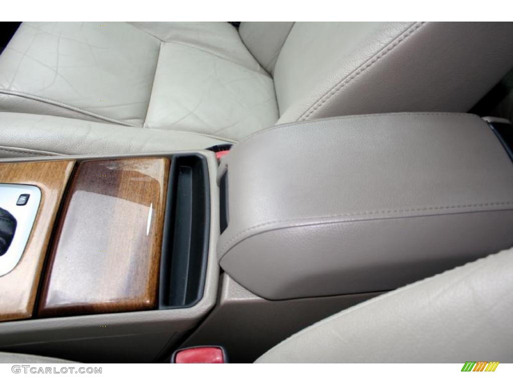 2004 XC90 T6 AWD - Silver Metallic / Taupe/Light Taupe photo #99