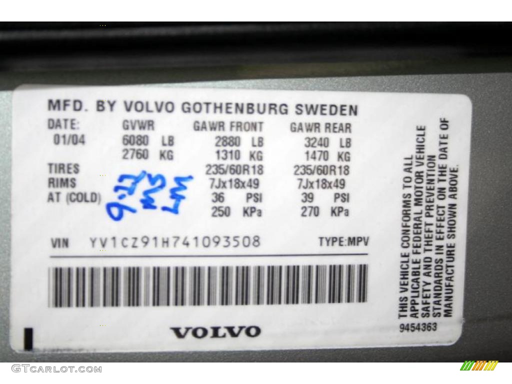 2004 XC90 T6 AWD - Silver Metallic / Taupe/Light Taupe photo #111