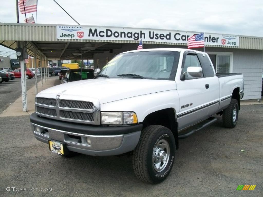 1996 Ram 2500 SLT Extended Cab 4x4 - Stone White / Gray photo #1