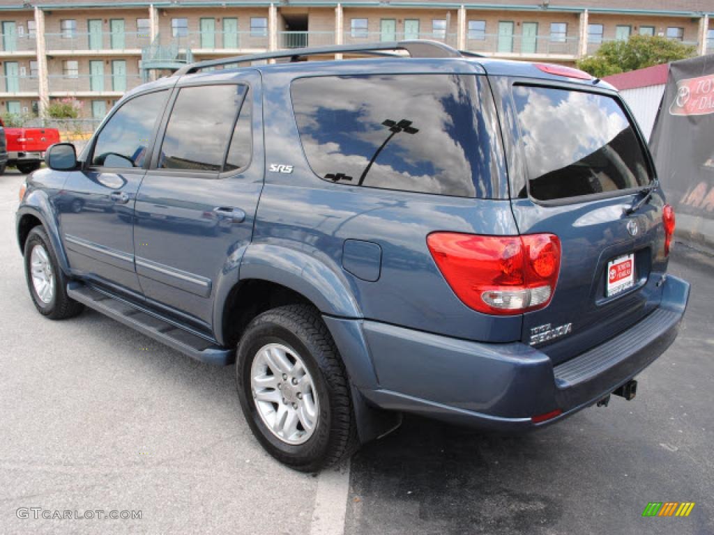2005 Sequoia SR5 - Blue Steel Metallic / Taupe photo #7