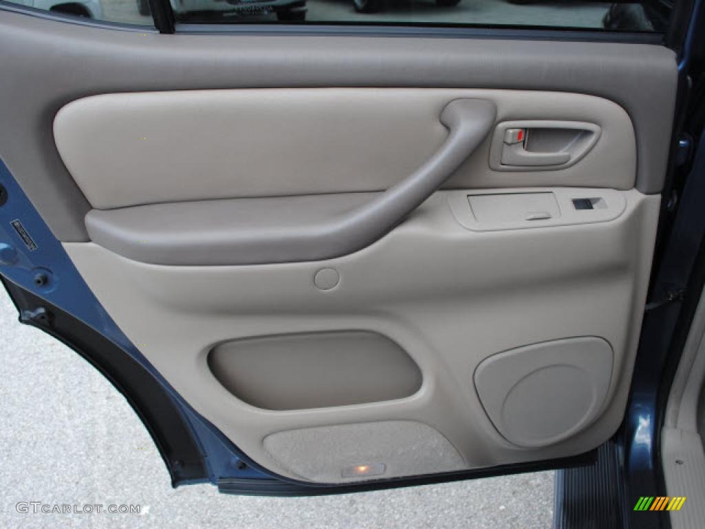 2005 Sequoia SR5 - Blue Steel Metallic / Taupe photo #18