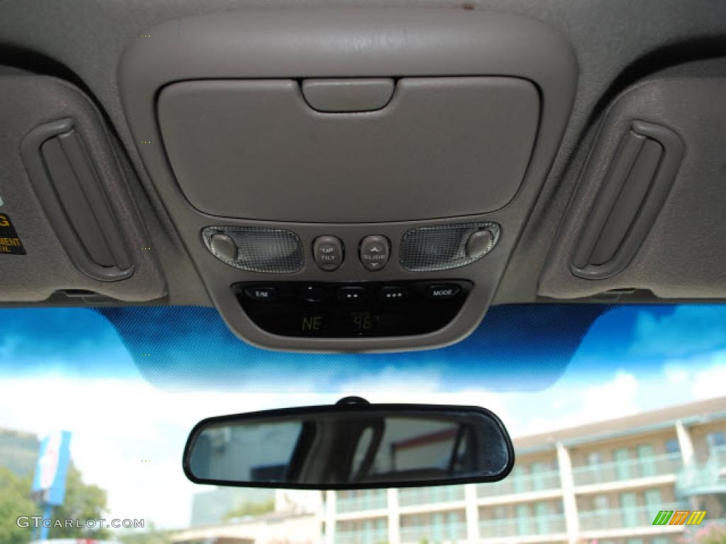 2005 Sequoia SR5 - Blue Steel Metallic / Taupe photo #35