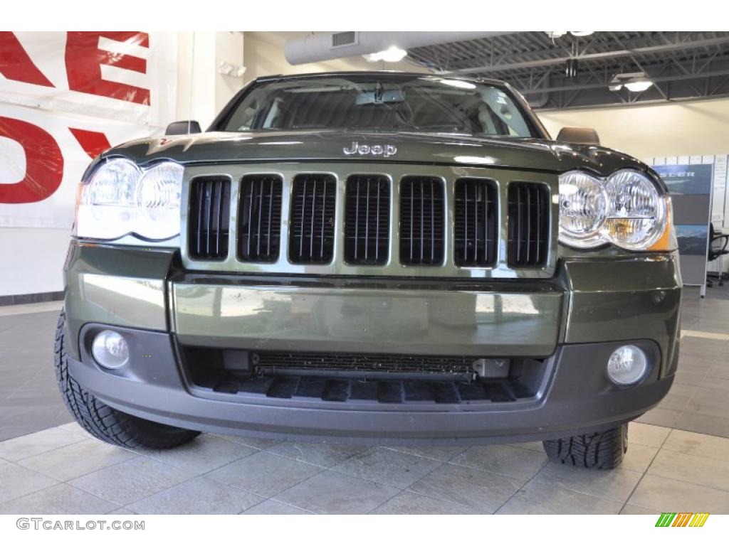 2008 Grand Cherokee Laredo - Jeep Green Metallic / Dark Slate Gray photo #3