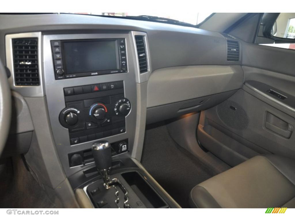 2008 Grand Cherokee Laredo - Jeep Green Metallic / Dark Slate Gray photo #16