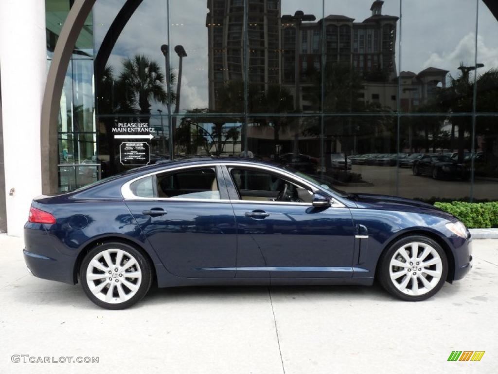 2010 XF Premium Sport Sedan - Indigo Blue Metallic / Barley photo #10