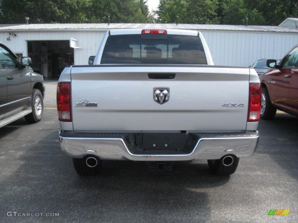 2010 Ram 1500 Big Horn Crew Cab 4x4 - Bright Silver Metallic / Dark Slate/Medium Graystone photo #4