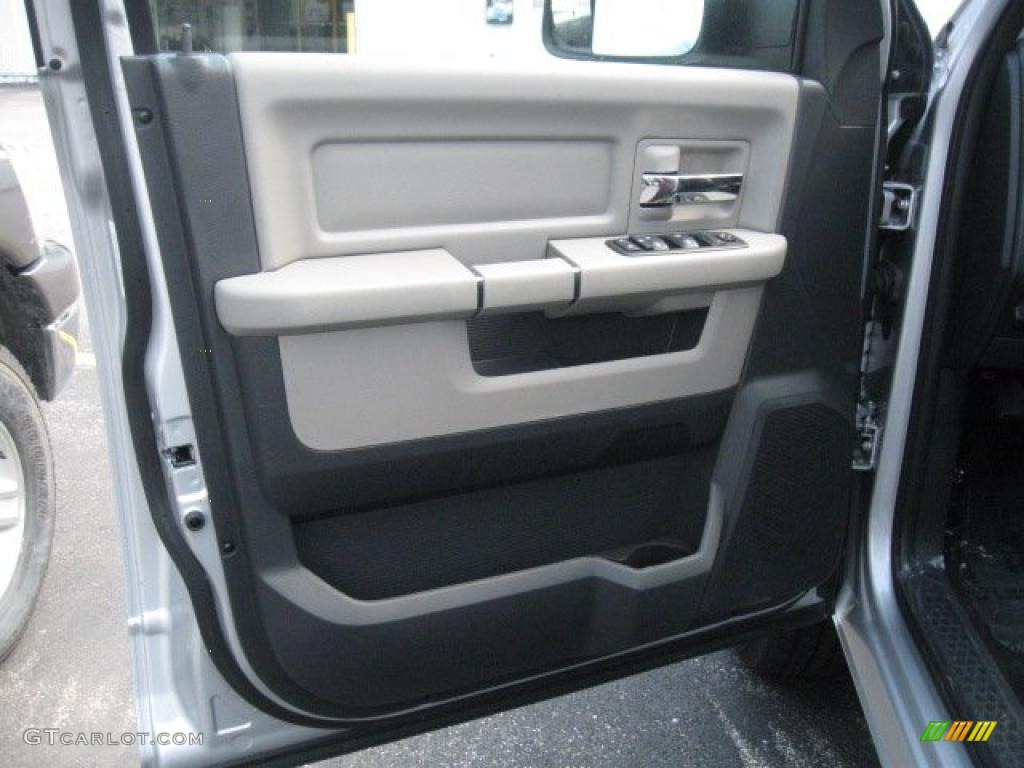 2010 Ram 1500 Big Horn Crew Cab 4x4 - Bright Silver Metallic / Dark Slate/Medium Graystone photo #6