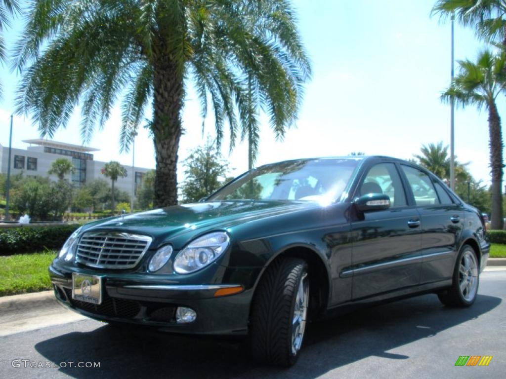 2003 E 320 Sedan - Everest Green Metallic / Java photo #2