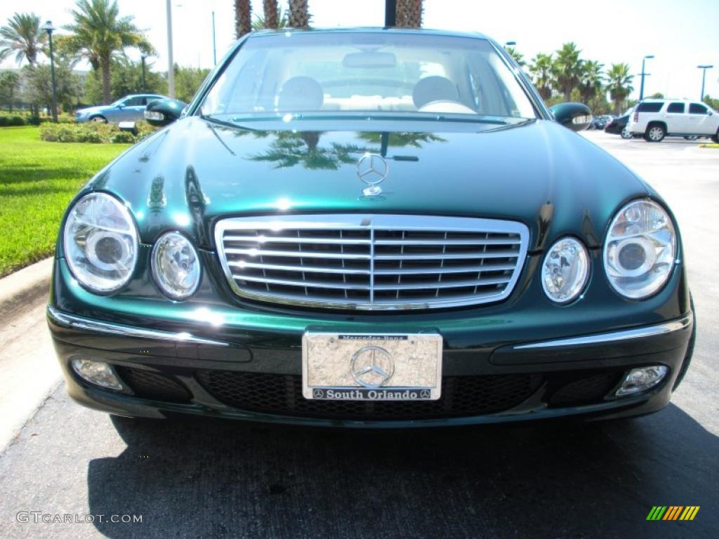 2003 E 320 Sedan - Everest Green Metallic / Java photo #3