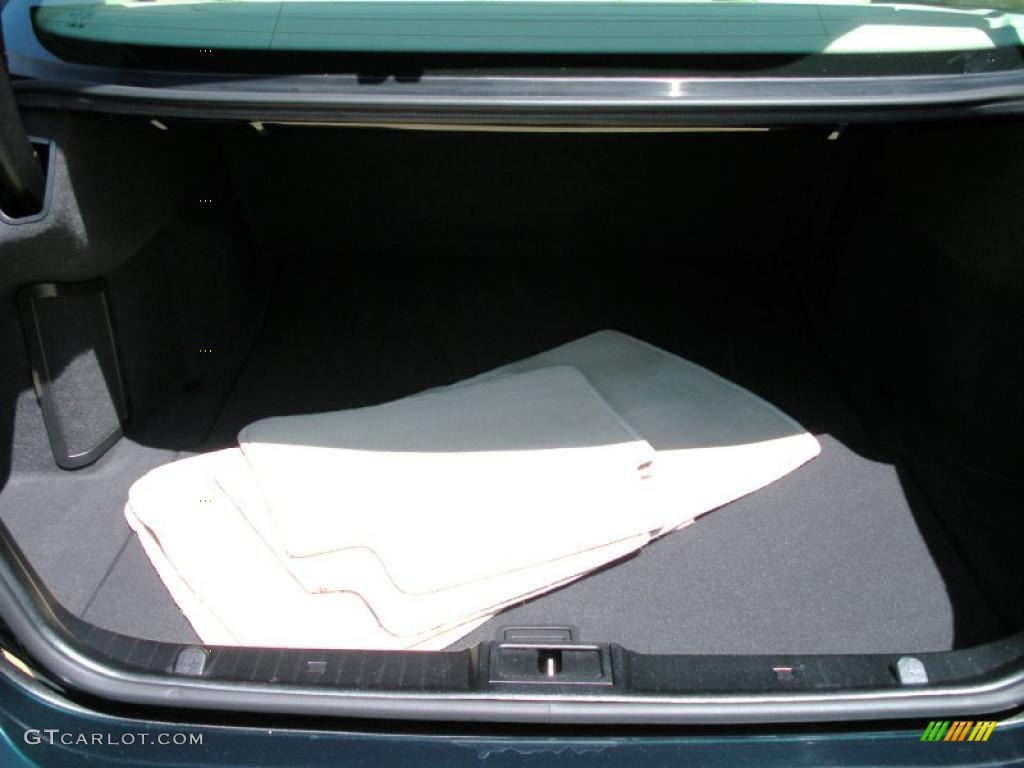 2003 E 320 Sedan - Everest Green Metallic / Java photo #23