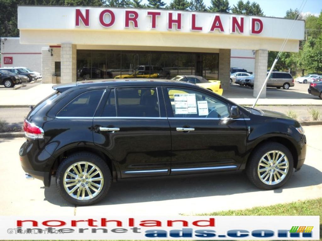 Tuxedo Black Metallic Lincoln MKX