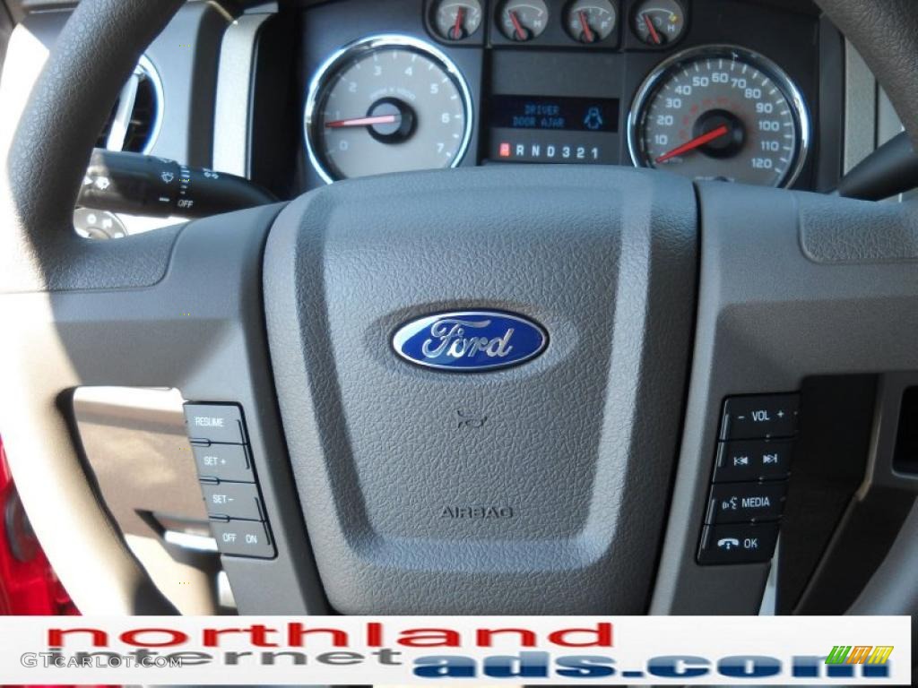 2010 F150 XLT SuperCab 4x4 - Red Candy Metallic / Medium Stone photo #18