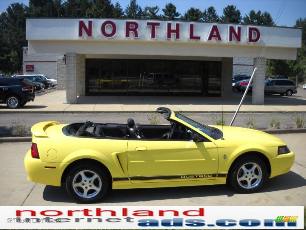 2002 Mustang V6 Convertible - Zinc Yellow / Dark Charcoal photo #1