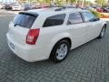 2005 Cool Vanilla White Dodge Magnum SXT  photo #5