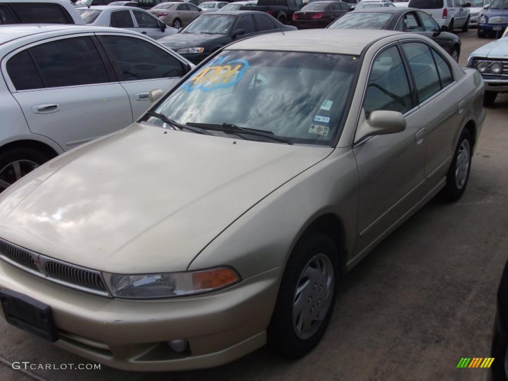 2001 Galant ES - Banyon Bay Beige / Tan photo #1