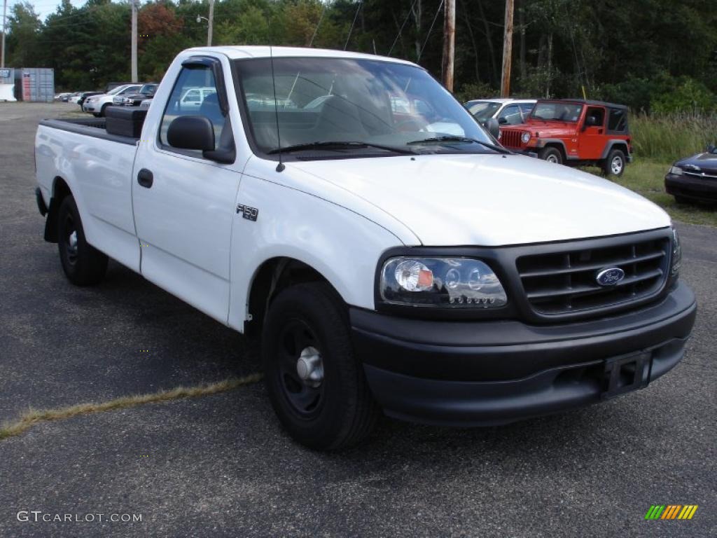 2001 F150 XL Regular Cab - Oxford White / Medium Graphite photo #3